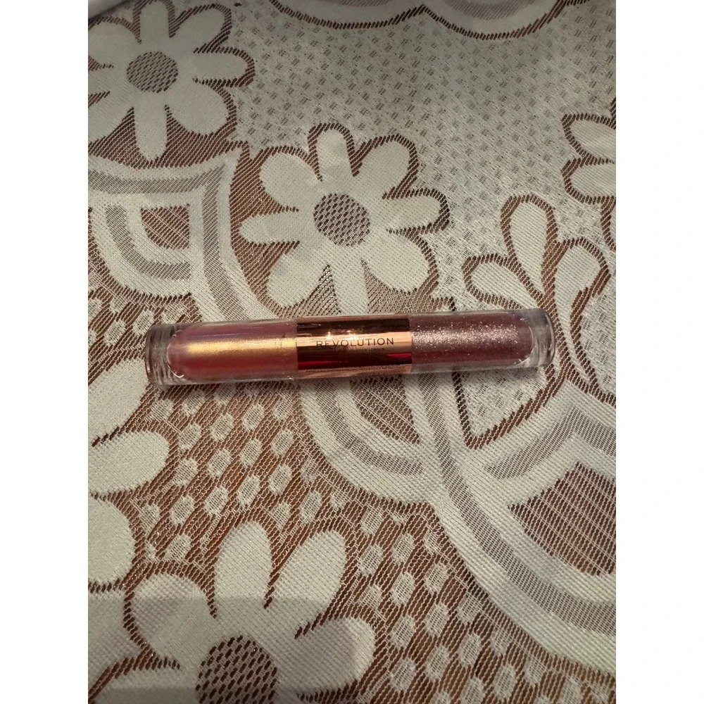 Makeup Revolution Eye Glisten Dual Liquid Eyeshadow Yours Truly Foil Glitter NEW